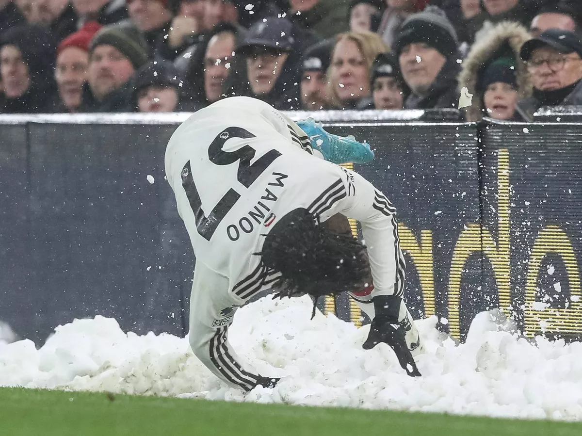 Barselona Manchester Yunayteddan futbolchi ijaraga oladi