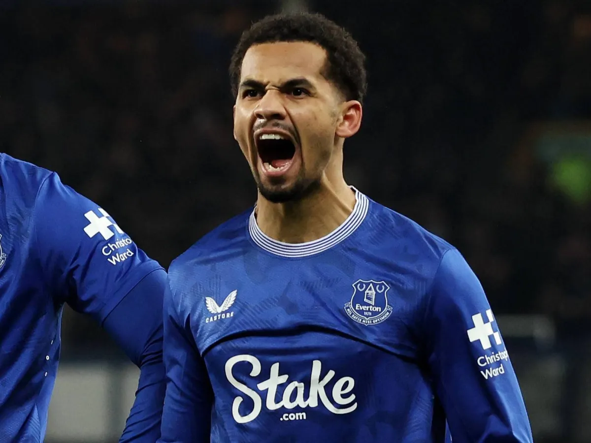 Everton hujumchisi Ndiayega beshta klub qiziqmoqda